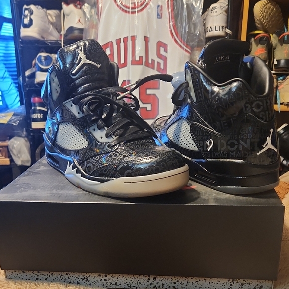 Jordan 5 Dorenbecher  Black and White High-Top Sneakers. awesome pair main image 7